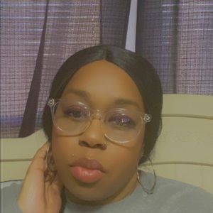 Meet your Posher, Ericka